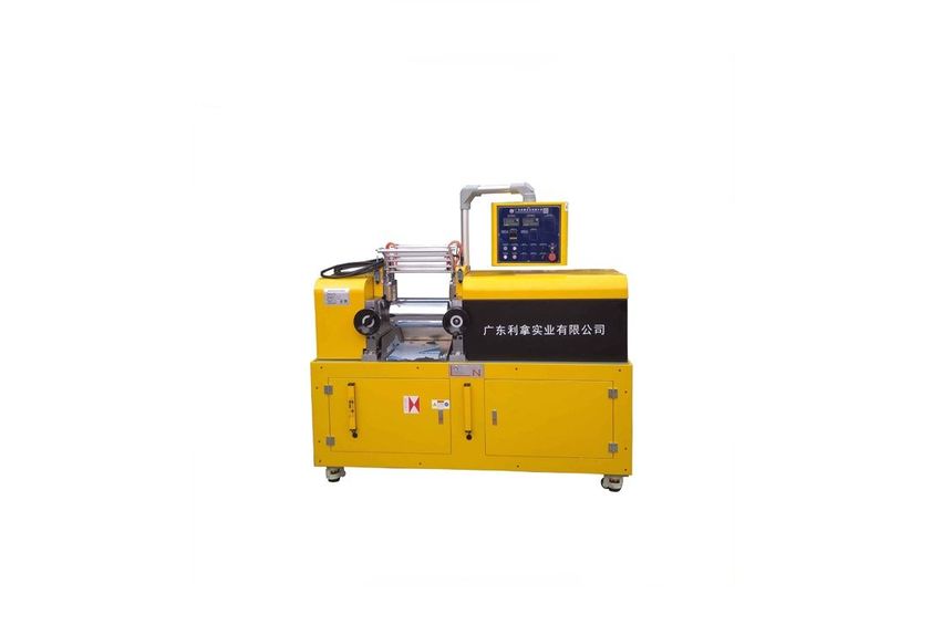 雙輥開煉機(jī):工業(yè)制造中的關(guān)鍵設(shè)備-1